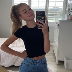 Meet your Posher, Emma